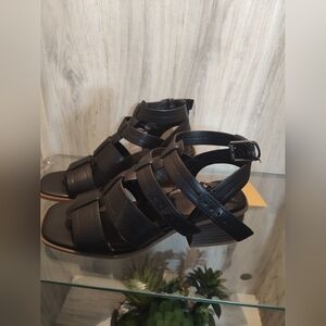 Frye and Co. Women’s Black Gladiator Ohana Strap Heeled Open Toe Size 6.5